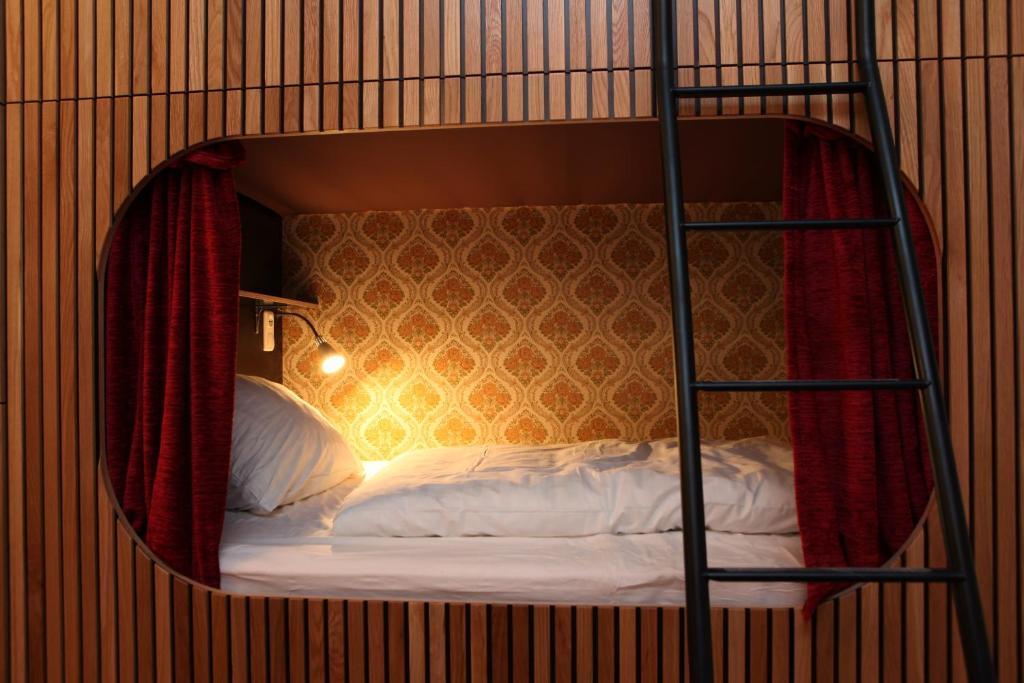 Einzelbett im Schlafsaal (8 Erwachsene)